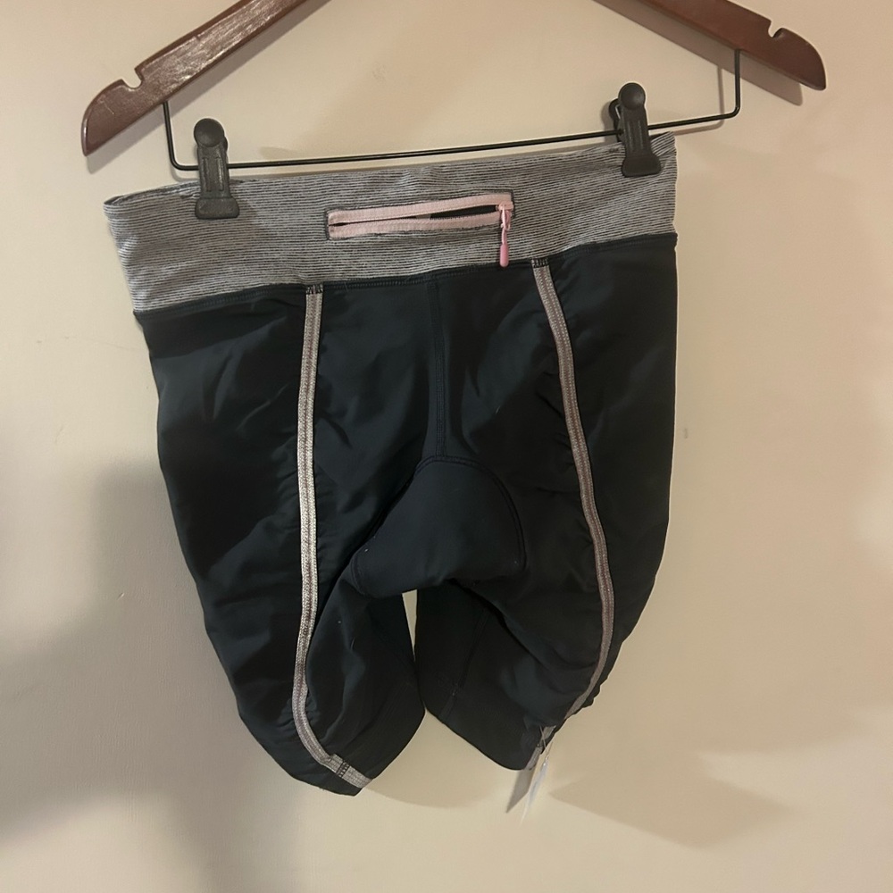 lululemon padded Bike Shorts -